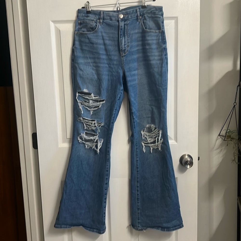 American Eagle curvy hi rise  flare jeans size 14